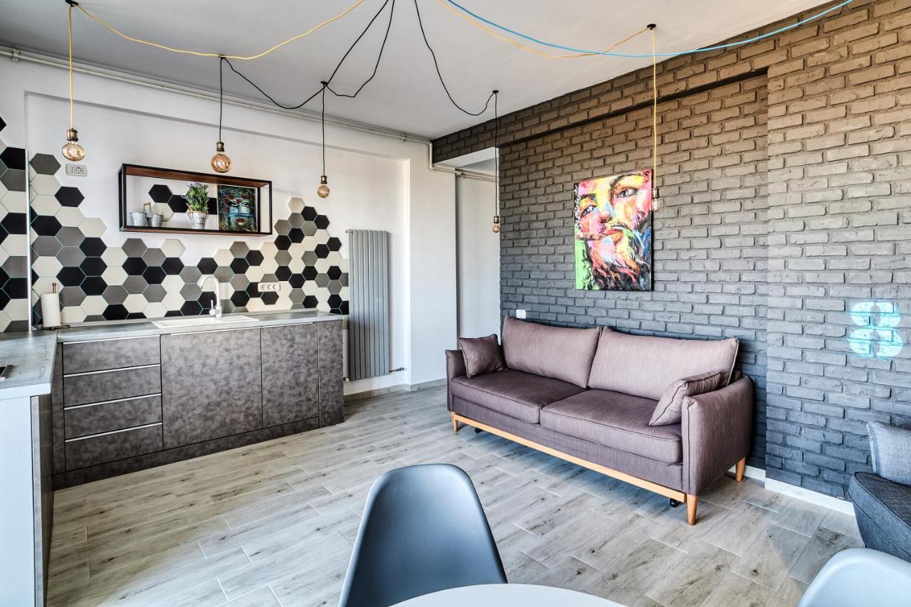 Little Loft No8 Apartment Navodari Bagian luar foto