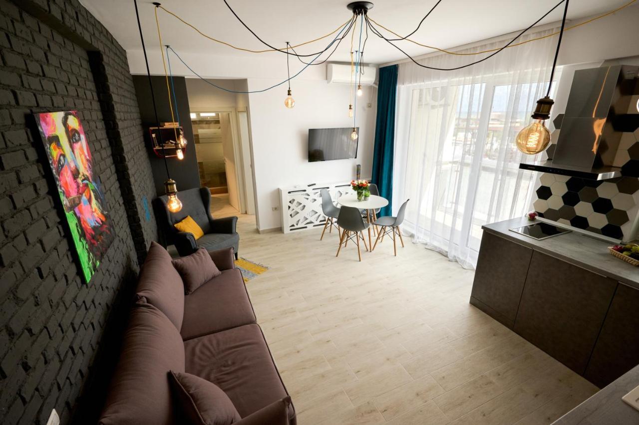 Little Loft No8 Apartment Navodari Bagian luar foto