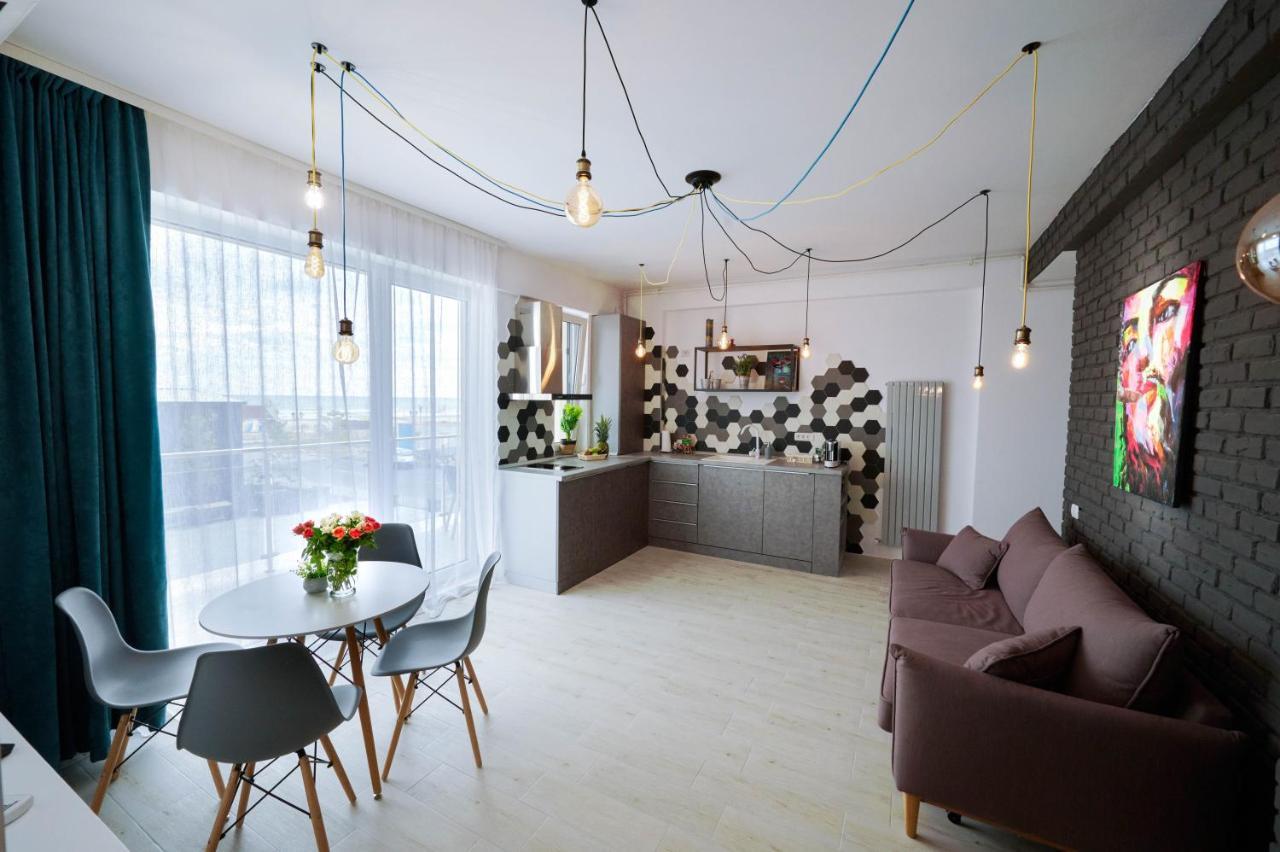 Little Loft No8 Apartment Navodari Bagian luar foto